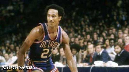 都灵官方：瓦尼亚蒂卸任体育总监一职，佩特拉奇重新接手