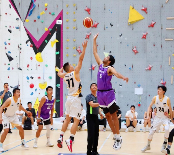 上光荣榜，大连英博一线队主教练李国旭获得辽宁五一劳动奖章