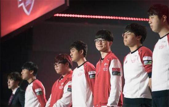 足球赛在哈 足球赛在哈